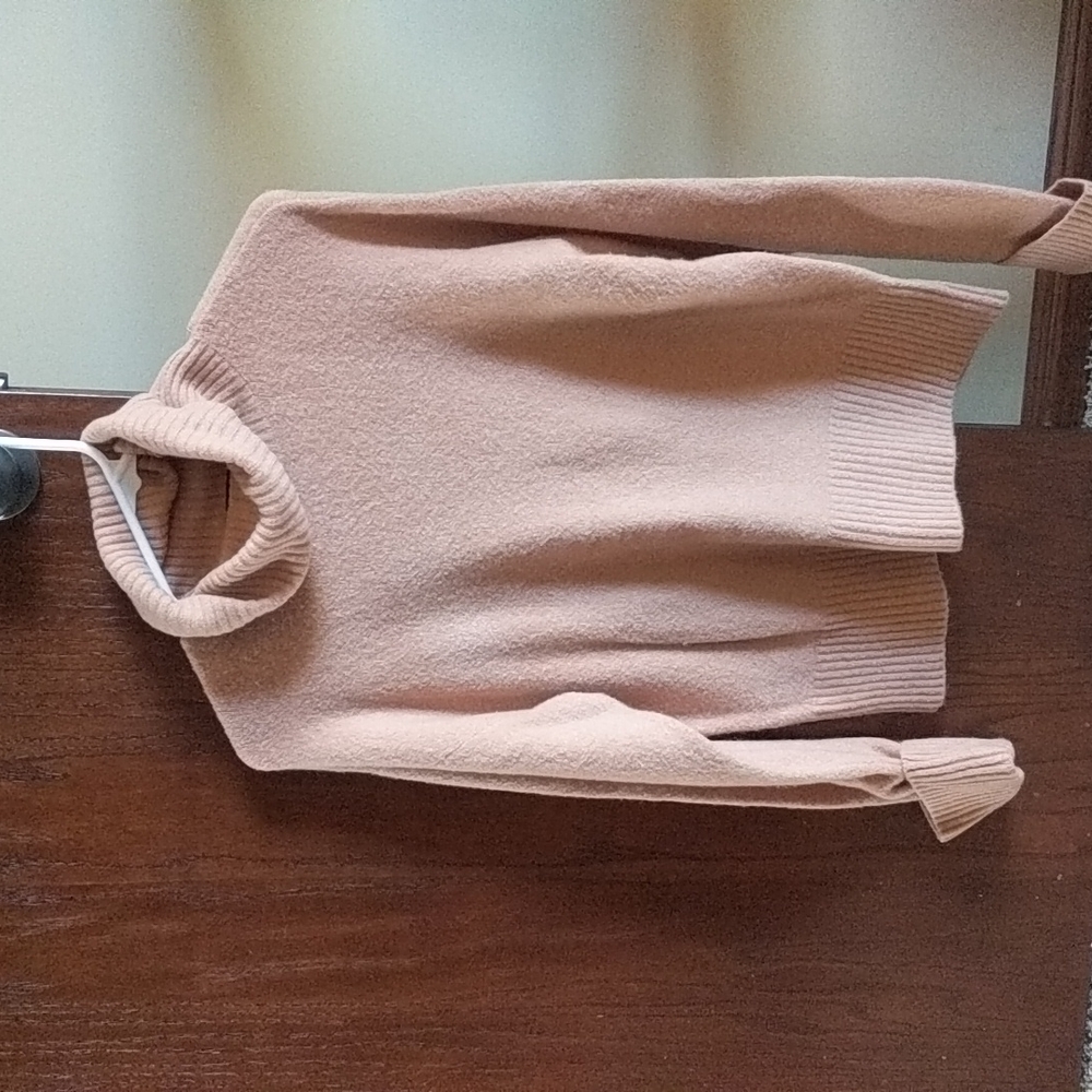Like new! Express Sweater